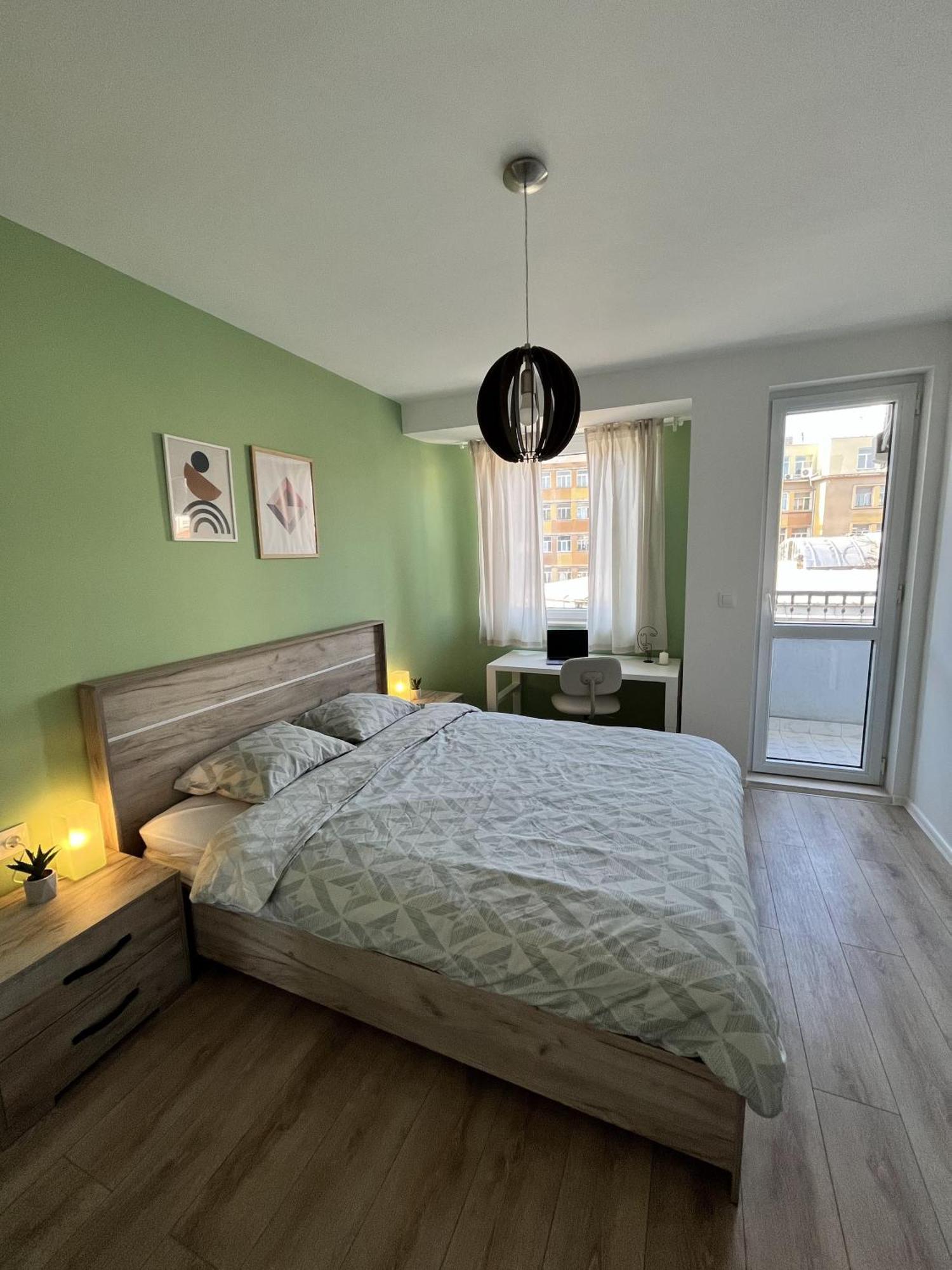 Central Cosy, Fully Renovated 2Bd Near The Cathedral 바르나 외부 사진